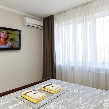 Apartament On Vasylia Lypkivskoho 24 Kiev Buitenkant foto