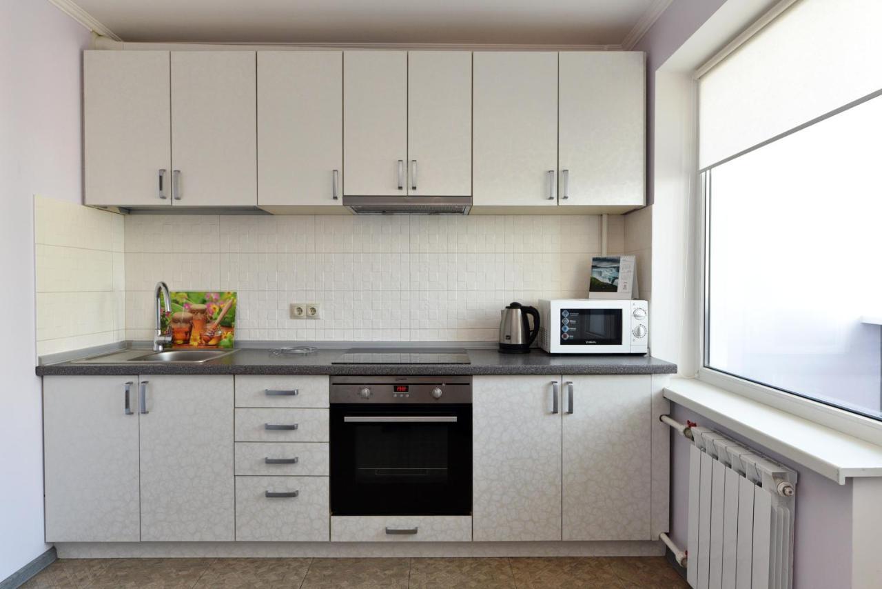 Apartament On Vasylia Lypkivskoho 24 Kiev Buitenkant foto
