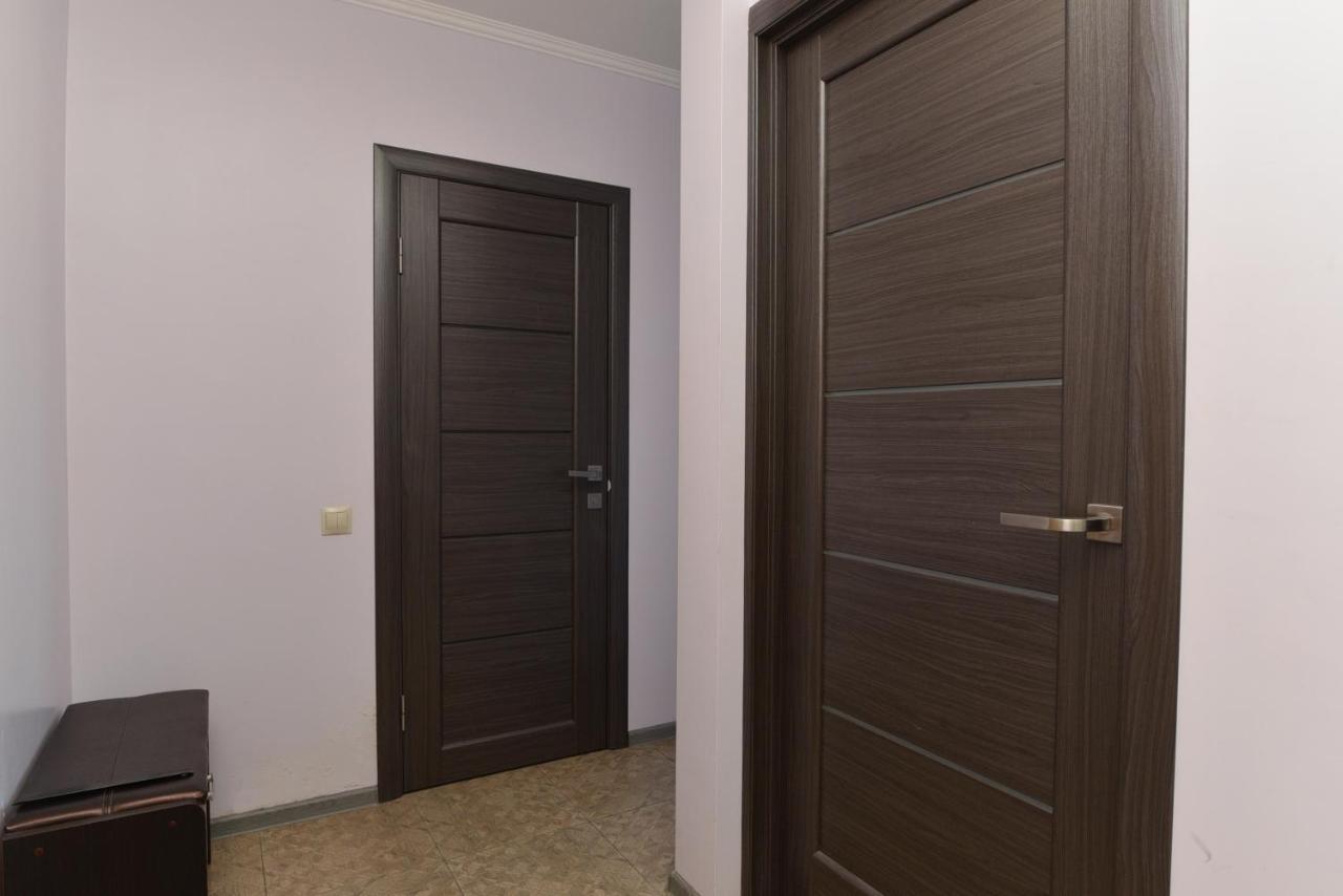 Apartament On Vasylia Lypkivskoho 24 Kiev Buitenkant foto